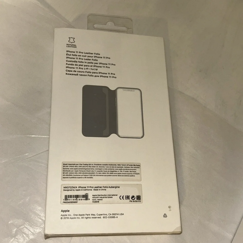 Apple Leather Folio Snap Case Cover For iPhone 11 Pro - Aubergine NEW IN BOX